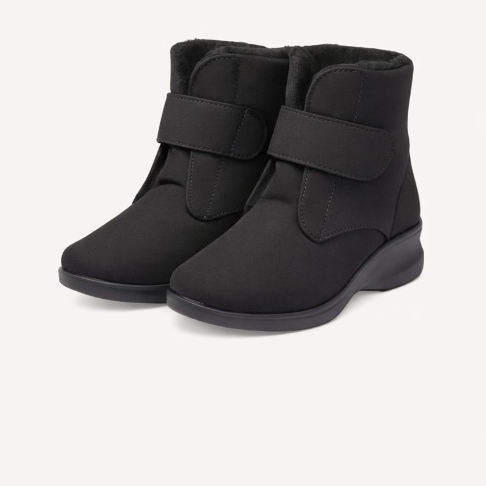 TOE WARMERS Michelle Waterproof Winter Boots Women's|‎ Size 6.5 Black NWT